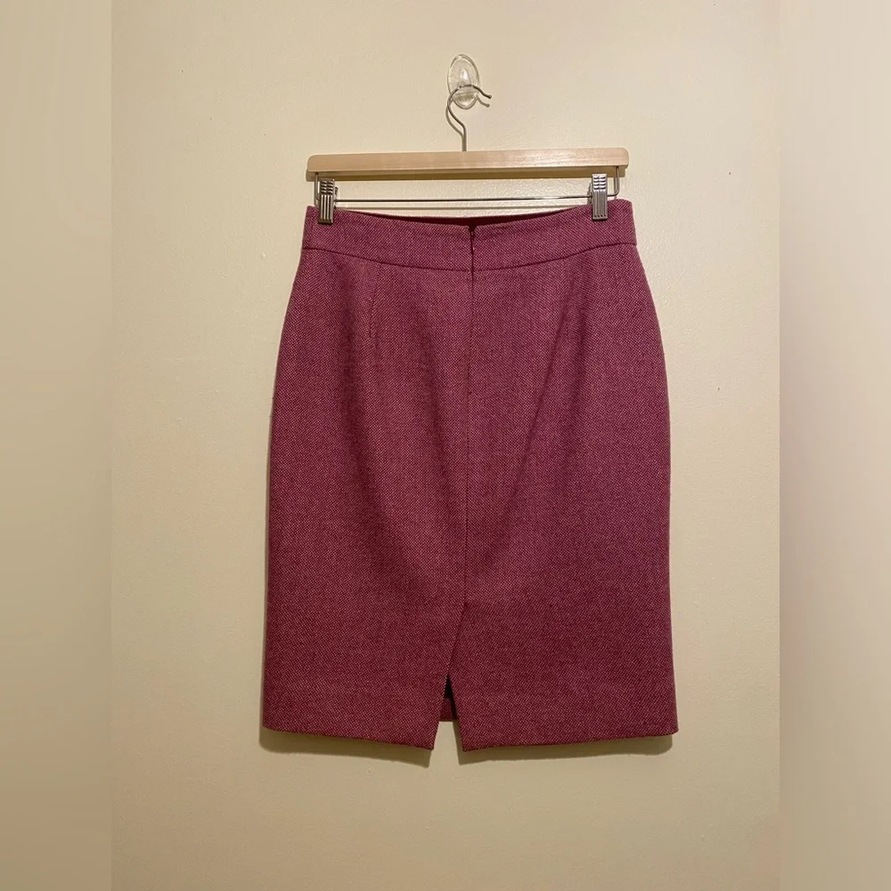 J. Crew Wool / Silk Blend Pencil Skirt. Size 4 P